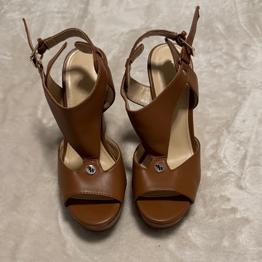 Nine West Tan Leather Heels